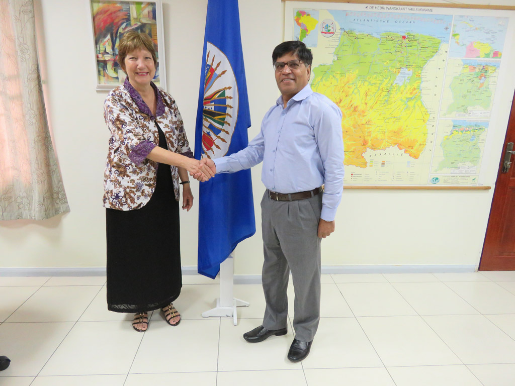 Dr. Robinson meets Ambassador Satendar Kumar, Ambassador of Indian(February 29, 2016)